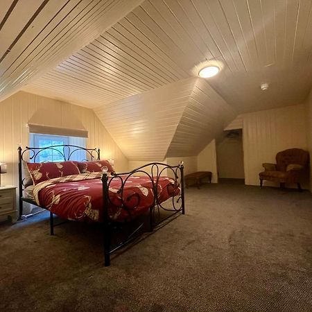 Great Glen Hostel สปีนบริดจ์ ภายนอก รูปภาพ