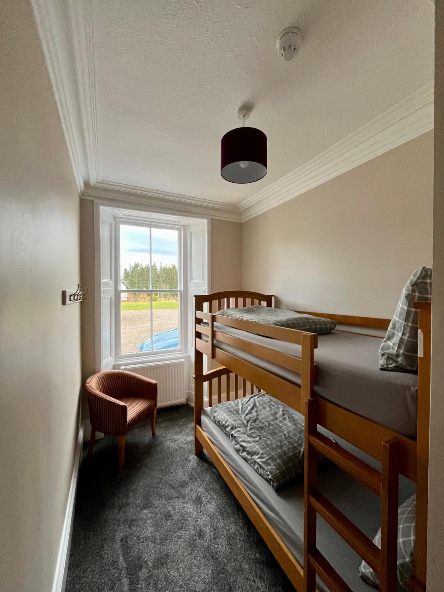 Great Glen Hostel สปีนบริดจ์ ภายนอก รูปภาพ